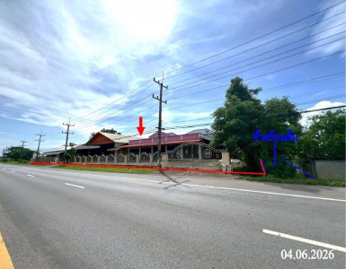 ขาย บ้านเดี่ยว/ทาวน์เฮ้าส์/คอนโด โกดัง น่าน  ถนน สายแพร่ - น่าน (ทล.101) ตำบล กลางเวียง อำเภอ เวียงสา จังหวัด น่าน  ราคาโปรโมชั่น   14,811,000   บาท    ลดจาก  20,346,000    บาท ราคาโปรโมชั่นตั้งแต่วันที่ 1 กรกฎาคม 2569 – 30 กันยายน 2569  รายละเอียดทรัพย์ -  เนื้อที่ 3-1-70.00 ไร่  พื้นที่ใช้สอย 742 ตร.ม. -  บ้านหันไปทางทิศ ตะวันออกเฉียงเหนือ  พิกัดทรัพย์ : https://maps.app.goo.gl/QMNNTsBMdVQemamQ6  สถานที่ใกล้เคียง   -สำนักงาน ขนส่งจังหวัด�