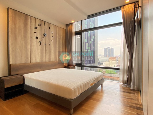 Circle Living Prototype (Agent Post)                       1 Bedroom 1 Bathroom for Rent** RENTAL PRICE : 28,000 Baht / month (1 Year Contract ) **Listing ID : A2816Location : New Petchaburi Road.Room Type : 1 Bedroom 1 BathroomRoom Size : 47 Sq.m.Function :- Fully Furnished- Gym / Swimming pool / Sauna- BTS Nana / MRT Petchaburi and Airport Link Shuttle serviceเซอร์เคิล ลิฟวิ่ง โปรโตไทป์ ให้เช่า 1 ห้องนอน 1 ห้องน้ำ ** ราคาเช่า : 28,000 บาท ต่อเดือน (สัญญา 1 ปี) **Listing ID : A2816พื้นที่ : ถนน เพชรบุรีตัดใหม่ประเภท : 1 ห้องนอน 1 ห้องน้ำขนาด : 47 ตารางเมตรFunction :- ตกแต่งพร้อมอาศัย ฯ- ส่วนกลางประกอบด้วย ฟิตเนส / สระว่ายน้ำ / �