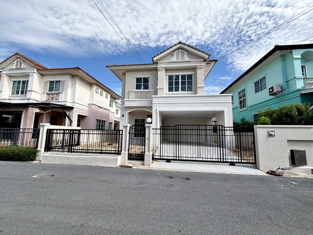 รหัสทรัพย์ 69207ขายบ้านเดี่ยว 2 ชั้น หมู่บ้านอิมเมจเพลส พุทธมณฑลสาย 4  (รีโนเวท ปรับปรุงใหม่)  พิกัดที่ตั้ง : ถนนพุทธมณฑลสาย 4 ตำบลกระทุ่มล้ม อำเภอสามพราน จังหวัดนครปฐม  73220 รายละเอียดทรัพย์ - ตำแหน่งโครงการติดถนนพุทธมณฑลสาย 4 ไม่ไกลจากถนนปิ่นเกล้า – บรมราชชนนี- บ้านเดี่ยว 2 ชั้น ปรับปรุงใหม่ ขนาดที่ดิน 52 ตารางวา พื้นที่ใช้สอยประมาณ 145 ตารางเมตร - บ้านมี 3 ห้องนอน 3 ห้องน้ำ