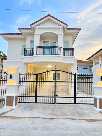 เปิดซิง! บรม ปิ่นเกล้า 31,999 บาท/เดือน  3 น้ำ พุทธมณฑลสาย2 รพ.สัตว์ทวีวัฒนา 600 ม.บ้านเดี่ยวรีโนเวทใหม่ 3นอน น้ำไม่ท่วม บ้านหรูพร้อมฟอร์ฯ พื้นที่ใช้สอย 260 ตร.ม.ที่ดิน 65.1 ตร.วา เหมาะสำหรับอยู่อาศัย หรือโฮมออฟฟิศ เดินทางสะดวก กฤษดา ใกล้รร.คลองต้นไทร 500 ม.แหล่งชุมชน ร้านอาหาร ตลาด และสิ่งอำนวยความสะดวกครบครัน  Phutthamonthon Sai 2. Newly renovated detached house No flooding Breaking in Borom Pinklao! 31,999 Baht/month. near Thawi Watthana Animal Hospital 600m. Borommaratchachonnani Road an