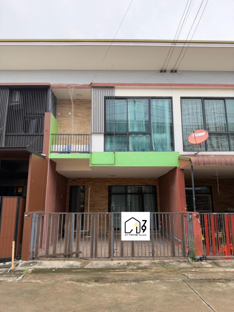 ให้เช่าทาวน์โฮม 2 ชั้นเหมาะสำหรับทำออฟฟิศหรือสำนักงาน ต.เชิงเนิน อ.เมืองระยอง สามารถจดทะเบียนบริษัทได้  ราคาเช่าชั้น 1 / 11,900 บ./เดือน  ราคาเช่าชั้น 2 / 7,900 บ./เดือน  ราคาเช่าทั้งตึก 20,000บ./เดือน  รายละเอียดตึก25 ตร.ว.- ชั้น 1 1 ห้องโถง 1 ห้องน้ำ1 ห้องเก็บของ- ชั้น 23 ห้องทำงาน 2 ห้องน้ำ  เช่าในนามบริษัทได้  จดทะเบียนบริษัทได้ สถานที่ใกล้เคียง โรงเรียนอนุบาลระยอง เทศบาลนครระยองระยอ