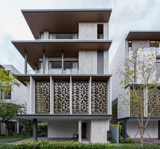 บ้านเดี่ยว 3 ชั้น อาร์เทล อโศก-พระราม 9 ใกล้ CBD ในกลางเมือง ทองหล่อ เอกมัย พระราม 9 บ้านตัวอย่าง ตำแหน่งหน้าสวน Private เป็นทำเลที่สวยที่สุดในโครงการ ตกแต่งครบพร้อมอยู่* พื้นที่ 57.5 ตร.ว. ฟังก์ชัน 3 ห้องนอน 5 ห้องน้ำ 1 ห้องแม่บ้าน ที่จอดรถ 3 คัน ต่อเติมครบทั้งโรงจอดรถและครัวปิด+เคาเตอร์* ตัวโครงการตั้งอยู่ในซอยพระราม 9 ซอย 13 (เขตห้วยขวาง) สามารถเชื่อมต่อไปยังย่านธุรกิจสำคัญ�