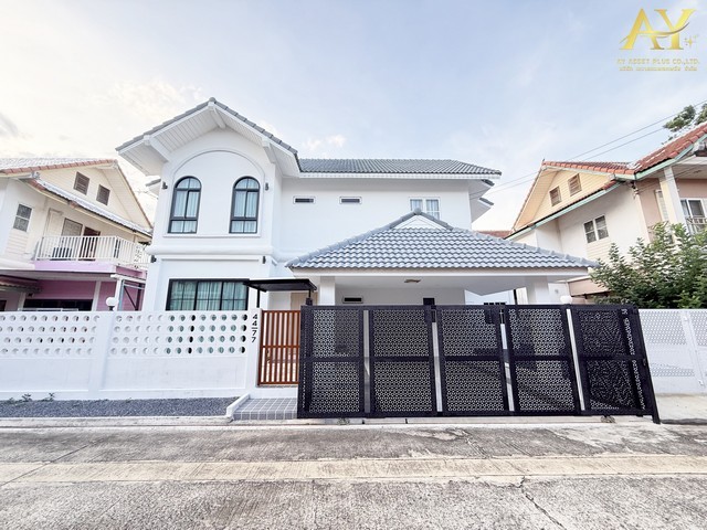 บ้านดีไซน์สวยรีโนเวทใหม่ทั้งหลัง! สุขาภิบาล 5 - สายไหม สเปกจัดเต็ม ในราคาแค่ 5.59 ล้านบาท! ฟรีโอนหลบความวุ่นวาย มาใช้ชีวิตในบ้านเดี่ยวขนาดกำลังดี 50 ตร.ว. ที่ตกแต่งใหม่กริ๊บ ปูพื้น SPC หรูทั้งหลัง พร้อมเคาน์เตอร์บาร์สุดคูล และเฟอร์นิเจอร์แต่งครบชุด หิ้วกระเป๋าใบเดียวพร้อมเข้าอยู่ได้ทันที!รายละเอียดทรัพย์:- บ้านเดี่ยว 50 ตร.ว. พื้นที่ใช้สอย 200 ตร.ม.- ฟังก์ชันใหญ่ 4 ห้อ�