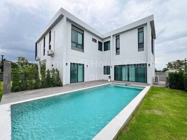 (บ้านว่าง 1 พ.ย. 69) ให้เช่า/ขาย #โซนหางดง 6 นอน 5 น้ำ Garden Ville บ้าน 2 ชั้น #วิวทุ่งนา มีทั้งหมด 2 หลัง ใกล้ #Lanna International School เพียง 3 นาที ทำเลดี ต่างชาตินิยม เงียบสงบ บรรยากาศธรรมชาติ แต่เดินทางเข้าเมืองสะดวกUnit A | พูลวิลล่าพร้อมอยู่ ขาย & ให้เช่า #Fully Furnishedพื้นที่ใช้สอย 320 ตร.ม.ขนาดที่ดิน 414 ตร.ม.6 ห้องนอน5 ห้องน้ำ1 ห้องนั่งเล่น1 ห้องครัวสระว่ายน้ำระบบเกลือ ขนาด 4×9 เมตรที่จอดรถ 2 คันเฟอร์นิเจอร์�