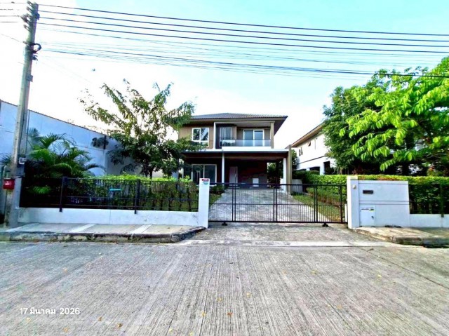 ขายบ้านเดี่ยวสมุทรสาคร  โครงการ พฤกษ์ลดา เพชรเกษม-สาย 4     ซอย ภายในโครงการ ถนน พุทธสาคร ตำบล คลองมะเดื่อ อำเภอ กระทุ่มแบน จังหวัด สมุทรสาคร  ราคาโปรโมชั่น  4,478,000  บาท    ลดจาก  5,950,000  บาท ราคาโปรโมชั่นตั้งแต่วันที่ 1 กรกฎาคม 2569 – 30 กันยายน 2569  รายละเอียดทรัพย์ -  เนื้อที่ 71.00 ตร.ว.   พื้นที่ใช้สอย 159.18 ตร.ม. -  3 ห้องนอน 3 ห้องน้ำ   -  1 ที่จอดรถ  -  บ้านหันไปทางทิศ ตะวันตกเฉียงเหนือ  พิกัดทรัพ�