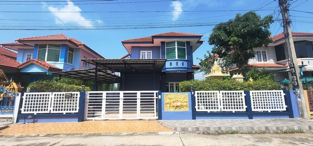 หมู่บ้านวรารักษ์ โรจนะ ถ.โรจนะ-วังน้อย จ.อยุธยาที่ตั้ง : ถ.โรจนะ-วังน้อย ต.ลำตาเสา อ.วังน้อย จ.พระนครศรีอยุธยารหัสทรัพย์ :16543ประเภท :บ้านเดี่ยว / บ้านแฝดโครงการ :หมู่บ้านวรารักษ์ โรจนะ ถ.โรจนะ-วังน้อย จ.อยุธยาที่ตั้ง :ถ.โรจนะ-วังน้อย ต.ลำตาเสา อ.วังน้อย จ.พระนครศรีอยุธยาโซน :ต่างจังหวัดเนื้อที่ :67.4 ตร.ว.พื้นที่ใช้สอย :147 ตร.ม.ห้องนอน :4 ห้องห้องน้ำ :2 ห้องห้องอื่น ๆ :ห้องจำนวน�