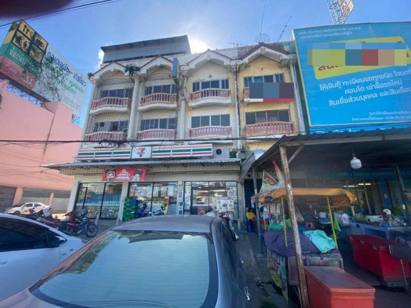 อาคารพาณิชย์ ใกล้ ตลาดสดเอเชีย-เก้าเลี้ยว ติดถนน ต. หนองเต่า อ. เก้าเลี้ยว จ. นครสวรรค์ Vายอาคารพาณิชย์ 1 คูหา 3.5 ชั้น + ดาดฟ้า 5 ห้องนอน 4 ห้องน้ำเนื้อที่ 18.1 ตรว.(ทำเล ค้าขาย เปิดร้าน ทำธุรกิจ อยู่อาศัย ฯ)ต.หนองเต่า อำเภอเก้าเลี้ยว นครสวรรค์ 60230ติดถนนสายเอเซีย AH 13 ทางหลวงเอเซีย 13 , ถ. สายเอเซีย ทางหลวง 117 นครสวรรค์ พิจิตร พิษณุโลกหันหน้าทิศตะวันออกติดร้านสะดวกซื้อ เซเว่น 7-11ส�