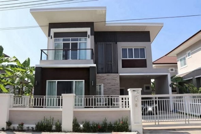 ให้เช่า 28,000 บาท/เดือน #กุลพันธ์วิลล์16 #สันกำแพง บ้านเดี่ยว 2 ชั้น #เฟอร์นิเจอร์ครบ พร้อมเข้าอยู่ #ไม่รับสัตว์เลี้ยง เดินทางสะดวก ใกล้ถนนสายหลัก และสิ่งอำนวยความสะดวก #น้ำไม่ท่วมเนื้อที่ 60 ตารางวา3 ห้องนอน3 ห้องน้ำ2 ที่จอดรถให้เช่า 28,000 บาท/เดือนสัญญาเช่า 1 ปีไม่รับสัตว์เลี้ยงสิ่งอำนวยความสะดวกภายในโครงการคลับเฮาส์สระว่ายน้ำฟิตเนสสวนสาธารณะขนาดใหญ่ร้านอาหารภา�