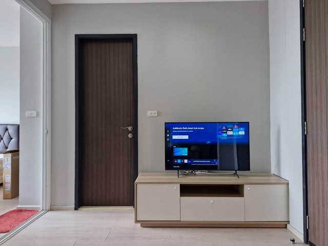 ให้เช่า คอนโด ริทึ่ม สุขุมวิท 44/1Condo Rhythm Sukhumvit 44/1ติด BTS พระโขนง1 ห้องนอน 1 ห้องน้ำชั้น 8 วิวรถไฟฟ้าขนาด 31 ตร.ม.เฟอร์นิเจอร์และเครื่องใช้ไฟฟ้าครบค่าเช่า 17000 บาท/เดือนสัญญาเช่า 1 ปีประกัน 2 เดือน + ค่าเช่าล่วงหน้า 1 เดือนสนใจนัดชมห้องหรือสอบถามติดต่อผมได้เลยครับTEL​  091 710 4862​Line​ Jp498​โทรไลน์หรือแชทได้เลยรายละเอียดเพิ่มเติม:http://www.estatealaddin.com/site/index.php?p=estate_details&id=6244