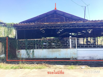 ขาย บ้านเดี่ยว/ทาวน์เฮ้าส์/คอนโด โกดัง กำแพงเพชร  ถนน สายสลกบาตร - ขาณุวรลักษบุรี (ทล.1074) ตำบล สลกบาตร อำเภอ ขาณุวรลักษบุรี จังหวัด กำแพงเพชร  ราคาโปรโมชั่น   1,389,000   บาท    ลดจาก  1,966,000    บาท ราคาโปรโมชั่นตั้งแต่วันที่ 1 กรกฎาคม 2569 – 30 กันยายน 2569  รายละเอียดทรัพย์ -  เนื้อที่ 200 ตารางวา   -  บ้านหันไปทางทิศ ตะวันออก  พิกัดทรัพย์ : https://maps.app.goo.gl/4XaNPJkbGVCx2WCc9  สถานที่ใกล้เคียง   -โรงเรียนอนุบาลจิตรว�