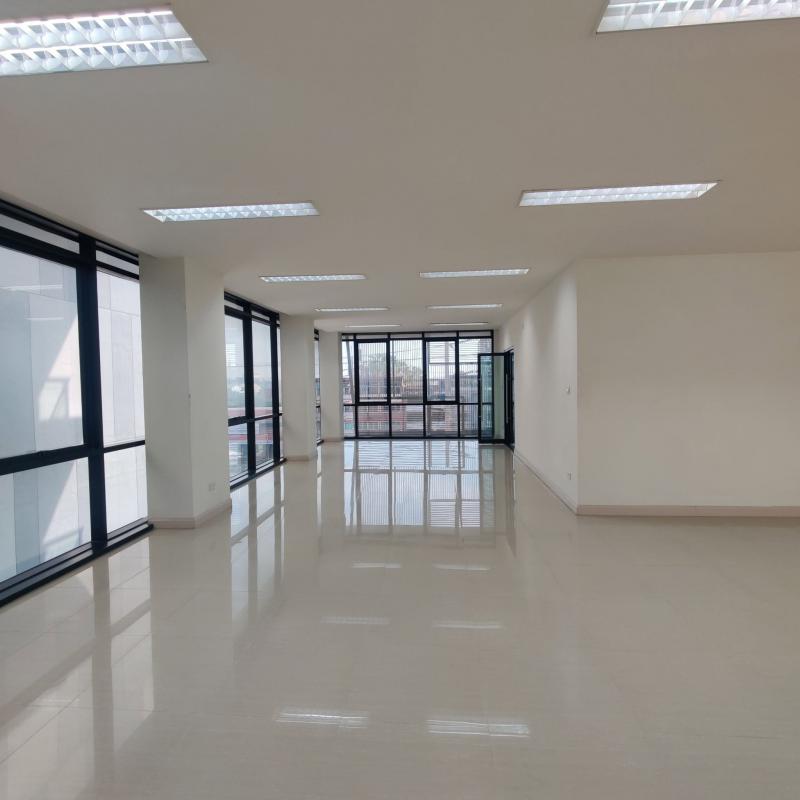 RPJ646ให้เช่าพื้นที่สำนักงาน ชั้น4 พร้อมลิฟท์ และที่จอดรถ ออฟฟิศสำนักงานโครงการมหาทุนพระราม 3 ใกล้ Central Rama 3พื้นที่ใช้สอย  150 ตร.ม. สนใจติดต่อคุณเจี๊ยบ092-851-6969Line: keti2522ราคา 55,000 บาท/เดือน เงื่อนไขการเช่า สัญญาเช่าขั้นต่ำ 3 ปีที่ตั้ง  โครงการมหาทุน พระราม 3, แขวงบางโคล่, เขตบางคอแหลม, กรุงเทพฯ 10120รายละเอียดให้เช่าพื้นที่สำนักงานชั้น 4 โปร่ง สว่าง สะอาด มีลิฟต์โดยสาร ทำเลใจกลางเมือ�