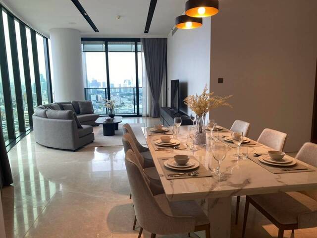Elevate your living experience with breathtaking, high-floor panoramic views of the Chao Phraya River from your ultra-exclusive sky sanctuary.​​Expansive 178.34 SQ.M. High-Floor Layout: Generously proportioned 2 grand bedrooms and 3 luxurious bathrooms designed for maximum space and comfort.  ​Panoramic Curved Glass Living Area: Wall-to-wall floor-to-ceiling glass framing unmatched river and skyline vistas, featuring an open-plan living and formal dining space.  ​Five-Star Banyan Tree Services: Access to private jetty, riverfront sanctuary pool, sky lounge, spa room, and legendary 24-hour concierge services.​Prime Riverside Location: Situated along the Chao Phraya River, just minutes away from ICONSIAM and luxury lifestyle hubs.​Tailored for senior executives, diplomats, or discerning families seeking an elite address with absolute privacy and grand spatial luxury.Rental price : 190,000 baht/monthRef.: 387492Listing Detail: www.rent-bangkok-condo.com/properties/387492Co-age