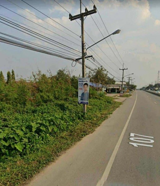 Sub1544ขาย 10 ไร่  ติดถนนโชตา  แม่ริม ตำบลขี้เหล็ก   เชียงใหม่ขาย ไร่ 6  ล้าน  โอนคนครึ่ง ที่ดินติดถนนใหญ่  หน้ากว่า 80 เมตรตรงข้ามมหาวิทยาลัยราชภัฏเชียงใหม่ -  วิทยาเขตสะลวง เหมาะกับทำปั๊มน้ำมันทำหอพักนักศึกษาทำบ้านจัดสรรทำตลาดสนใจ สอบถาม  0828952449รณกฤต