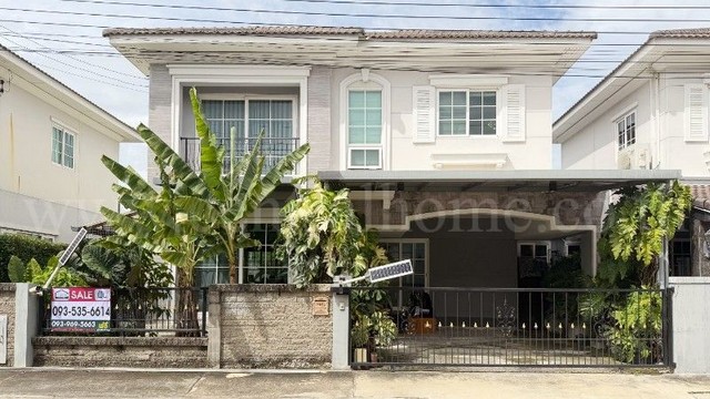 รหัสทรัพย์ : 7480บ้านแฝด สไตล์บ้านเดี่ยว โกลเด้น นีโอ รามอินทรา-วงแหวน ต่อเติมครบ พร้อมอยู่ที่ตั้ง : ถนนคู้บอน แขวงรามอินทรา เขตคันนายาว จังหวัดกรุงเทพมหานคร 10230รายละเอียด- พัฒนาโครงการโดย :&nbsp;โกลเด้นแลนด์ / Goldenland-&nbsp;แบบบ้าน&nbsp;Leicester (เลสเตอร์) บ้านแฝด- เนื้อที่ดิน 38.8 ตารางวา พื้นที่ใช้สอย 136 ตารางเมตร-&nbsp; 4 ห้องนอน, 3 ห้องน้ำ, 2 ที่จอดรถ- เครื่องปรับอากาศ 4 เครื่อง, เครื่องทำน้ำอุ�