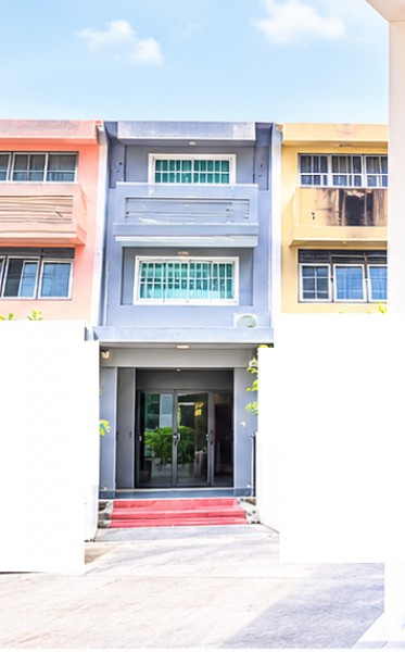 บิ๊กซี วงศ์สว่าง 1กม. MRT บางซ่อน 85ม.ทาวน์โฮม 3 ชั้นให้เช่า 4 นอน 29,998B-M 2 น้ำ 3 แอร์ ขนาด 18 ตร.วา.พื้นที่ใช้สอย 216 ตร.ม.ทำเลบางซื่อ ใกล้ตลาดบางซ่อน 350 ม. เหมาะสำหรับอยู่อาศัย โฮมออฟฟิศ หรือสำนักงานส่วนตัว เดินทางสะดวก เข้า-ออกได้ทั้งถนนกรุงเทพนนทบุรี และประชาชื่น ใกล้สถานศึกษา รพ.และรถไฟฟ้าMRT สายสีม่วง-สีน้ำเงิน Big C Wong Sawang 1 km MRT BangSon.85m. 3-story townhome for rent   Features 4 bed 29,998B-M 2 bath and 3 a/c The property sits on an 18-sq.wa.plot with a usable area of 216 s