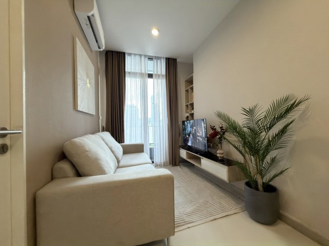 1 Bedroom Condo for Rent at Up Ekkamai Sukhumvit 63Location: Up Ekkamai, Ekkamai Road (Sukhumvit 63), Khlong Tan Nuea, Watthana, BangkokContact Aekachai (Aui)T. 089-799-5598Line ID : @auiauiaui001 (add @ in front)Room details- 1 bedroom 1 bathroom with separate living area, 30.48 sq.m.- 13th floor, south facing- Separate bedroom with built-in kitchenette- Away from the lifts for more privacy- Bed with mattress, sofa and dining table- TV, refrigerator, microwave- Air conditioning, water heater- Electric hob and cooker hood- Built-in furnitureRental- 20,000 THB per month- Minimum 1 year contract- Deposit 2 months and 1 month advance- Available now- No petsNearby- Ekkamai Road- BTS EkkamaiProject facilities- Swimming pool- Fitness- Co-working space- Parking- Key card access- 24 hour security