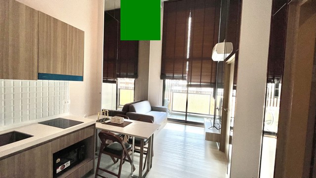 ให้เช่า คอนโด Duplex 2 ชั้น อัลติจูด ยูนิคอร์น สาทร-ท่าพระ (Altitude Unicorn Sathorn-Thapra) ขนาด 50.97 ตร.ม. 2 ห้องนอน 1 ห้องน้ำ ติด BTS ตลาดพลู เช่า 25,000 บาท/เดือนห้อง Duplex 2 ชั้น ตกแต่งครบ พร้อมแอร์ 3 เครื่อง ให้ความรู้สึกโปร่งสบายและแบ่งพื้นที่ใช้สอยได้เป็นสัดส่วน ในโครงการ High-Rise ทำเลติด BTS ตลาดพลู ใกล้เดอะมอลล์ไลฟ์สโตร์ ท่าพระ พร้อมส่วนกลาง 6 ชั้นและฟิตเนสรหัสทรัพย์ C10091รายละเอียดทรัพย์• ห้อง Duplex 2 ชั้น�